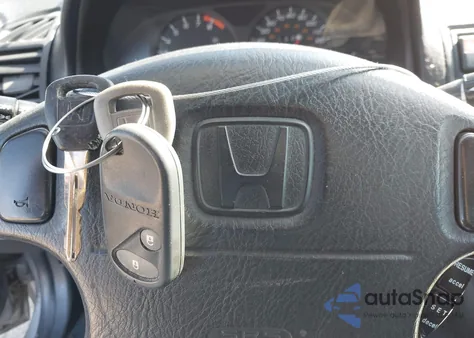 2001 Honda Prelude z USA, uszkodzony, nr VIN JHMBB62411C009228